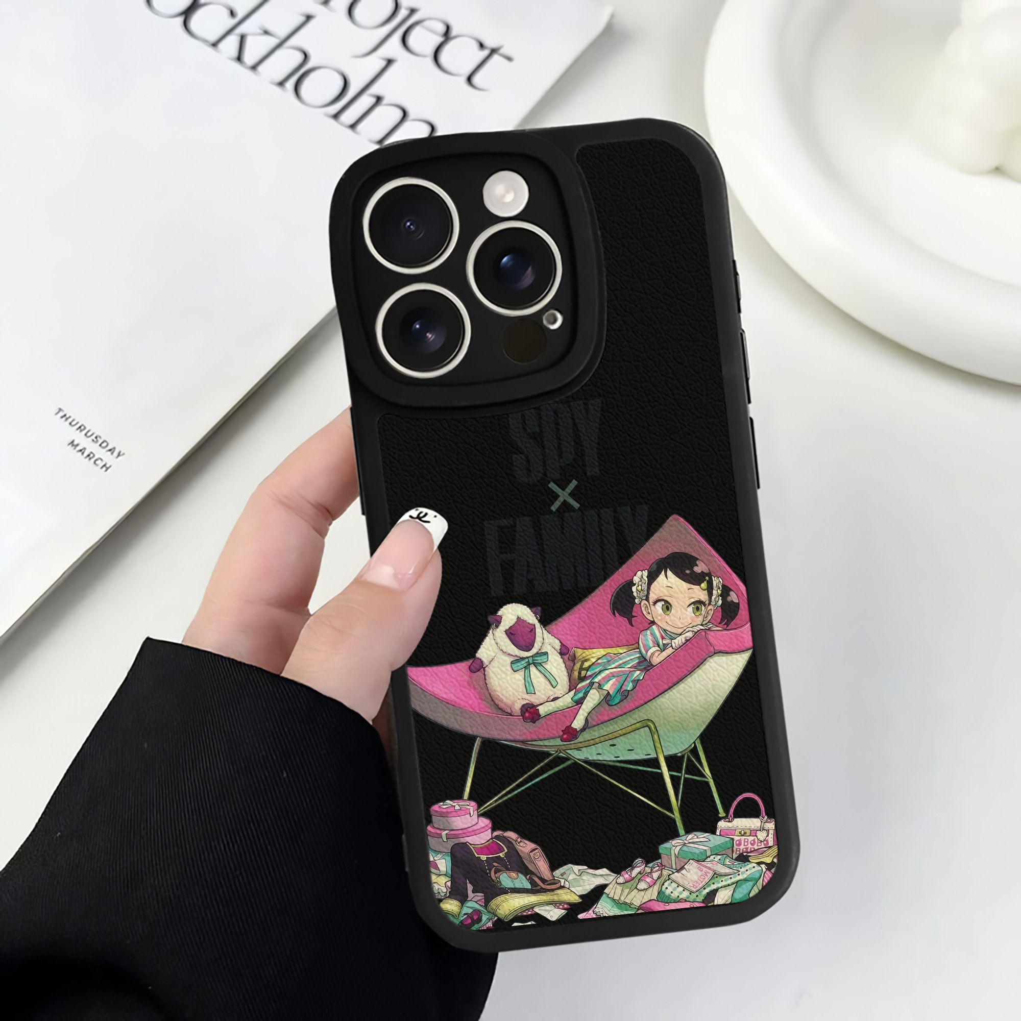 （画像用） SPY×FAMILY间谍家家酒 【iPhone 16シリーズ対応】シリコンスマホケース（レザー調） 材質：シリコン